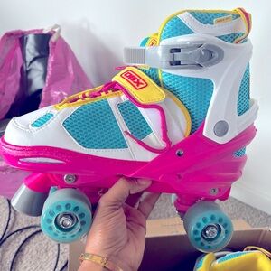 Girls Roller Skates size L (5-8)